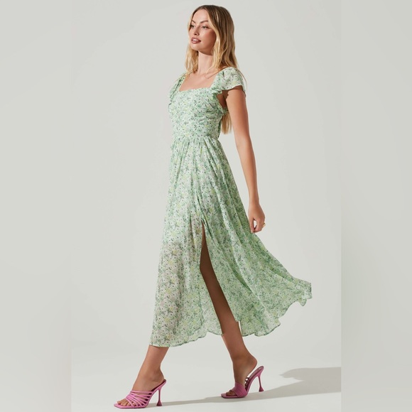 Astr the label Luisa floral flutter dress - Picture 2 of 2